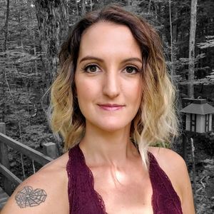 Meet your Posher, Angela